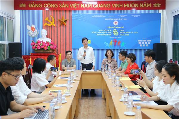 Giải vô địch bóng bàn quốc gia Báo Nhân dân lần thứ 44 diễn ra từ ngày 8/8 đến ngày 16/8 tại thành phố Hải Phòng