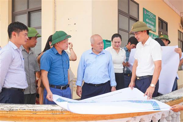 Chủ tịch UBND thành phố Đỗ Thành Trung làm việc với các địa phương về nhiệm vụ phát triển kinh tế - xã hội và tiến độ các dự án trọng điểm