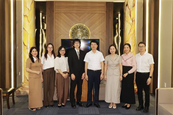 Phường Hồng Bàng tiếp nhận tình nguyện viên của tổ chức JICA Nhật Bản tới làm việc tại Trường Tiểu học Ngô Gia Tự