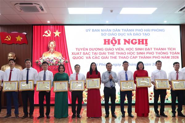 Tuyên dương giáo viên, học sinh đạt thành tích xuất sắc tại Giải Thể thao học sinh phổ thông toàn quốc năm 2026