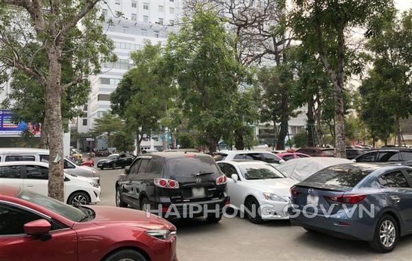 Tạm dừng việc dừng, đỗ ô tô tại bãi xe số 125 Nguyễn Đức Cảnh để duy tu, bảo dưỡng