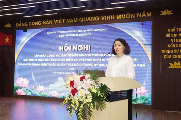 Đảng ủy UBND thành phố tập huấn công tác bảo vệ nền tảng tư tưởng của Đảng, đấu tranh phản bác các quan điểm sai trái, thù địch cho đoàn viên, thanh niên