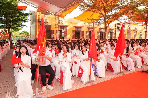 Lễ khai giảng năm học 2026 - 2027 tổ chức từ 7h00 ngày 5/9, kết nối trực tuyến với điểm cầu trung tâm tại Trường Phổ thông nội trú Mường Khương, tỉnh Lào Cai