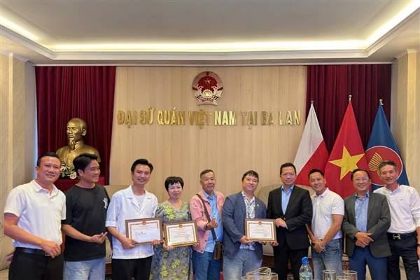 Nhà hát Sân khấu truyền thống Hải Phòng quảng bá hình ảnh đất nước, con người và văn hóa Việt Nam tới Cộng hòa Ba Lan