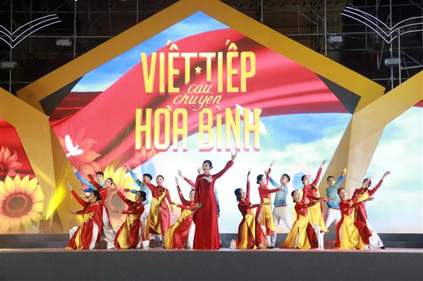 ​Chương trình nghệ thuật “Dưới ánh sao độc lập” diễn ra vào 20h00’ ngày 02/9/2026 tại Quảng trường Nhà hát thành phố