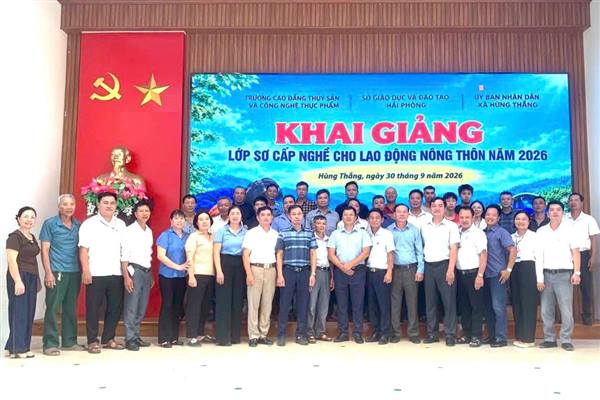 Khai giảng lớp sơ cấp nghề hàn cho lao động nông thôn xã Hùng Thắng