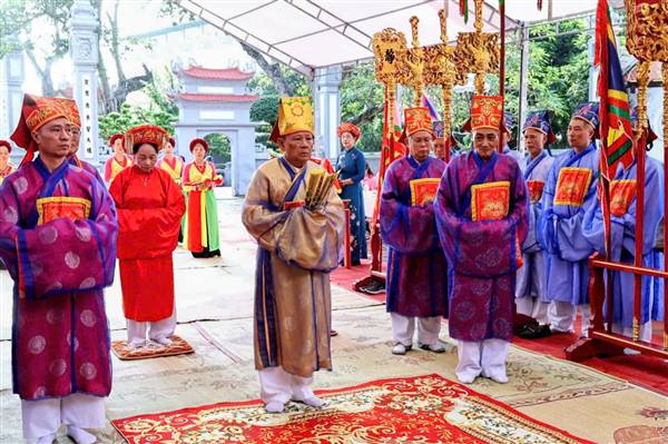 Rộn ràng sắc màu văn hóa, trang nghiêm nghi Lễ truyền thống tại Khu di tích quốc gia đặc biệt Từ Lương Xâm
