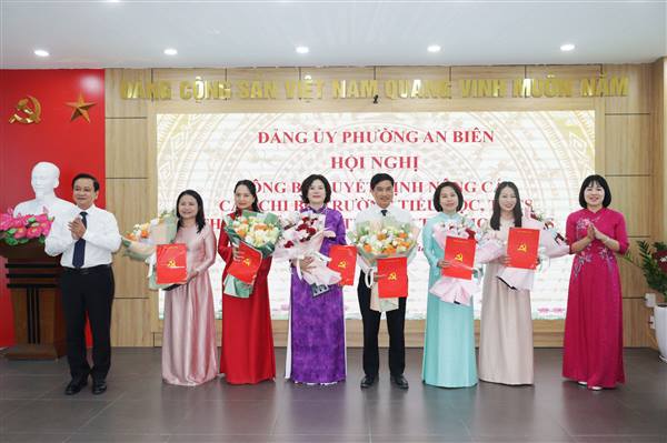 Đảng ủy phường An Biên công bố quyết định nâng cấp các Chi bộ trường Tiểu học, THCS thành Đảng bộ trường Tiểu học, THCS
