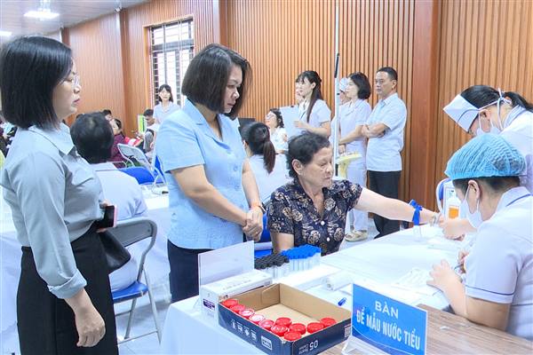 Phường Phù Liễn tổ chức khám sức khỏe định kỳ và khám sàng lọc miễn phí đợt 1 năm 2026