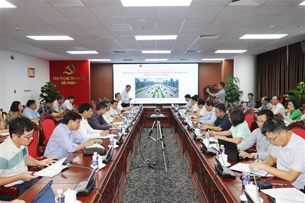 Ban Đô thị HĐND thành phố thẩm tra hồ sơ dự thảo nghị quyết trình Kỳ họp thứ 5 (kỳ họp chuyên đề) HĐND thành phố khoá XVII