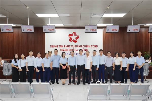 Trung tâm Phục vụ hành chính công thành phố Hà Nội và Hải Phòng trao đổi kinh nghiệm về mô hình tổ chức bộ phận một cửa theo cơ chế một cửa, một cửa liên thông
