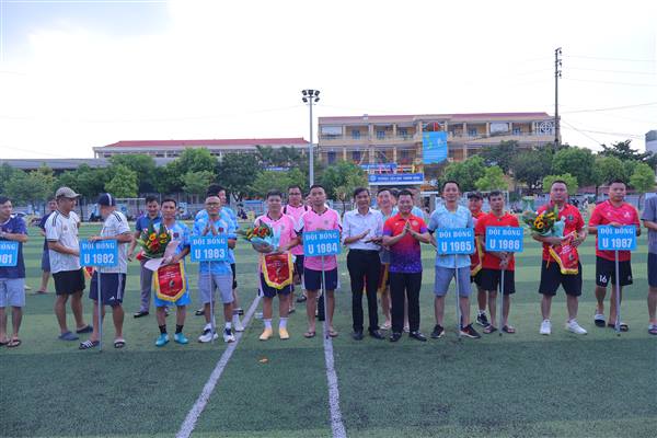 Khai mạc Giải bóng đá phường Lê Thanh Nghị tranh Cúp FC Sượt lần thứ I năm 2026