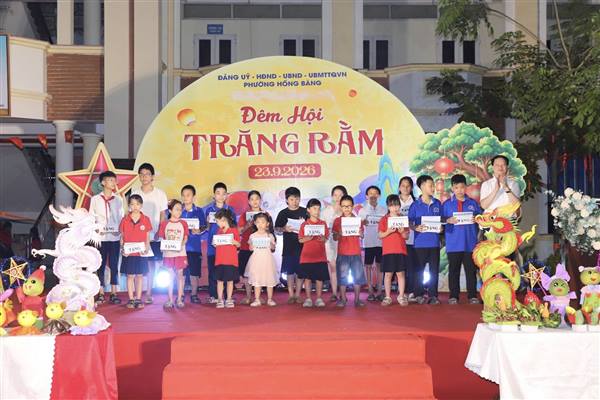 Phường Hồng Bàng tặng 230 suất quà cho trẻ em có hoàn cảnh đặc biệt nhân dịp Tết Trung thu 2026