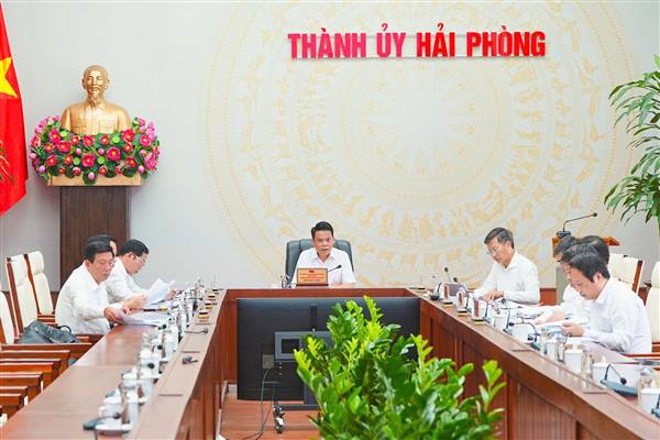 Ban Nghiên cứu Chuyên đề thành phố họp, nghe báo cáo, cho ý kiến một số nội dung