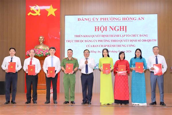 Đảng ủy phường Hồng An triển khai Quyết định về công tác tổ chức, bộ máy các tổ chức đảng trực thuộc