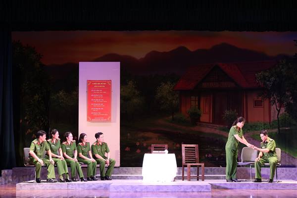 Vở kịch “Không phải là vụ án” ra mắt khán giả vào tối ngày 12/9