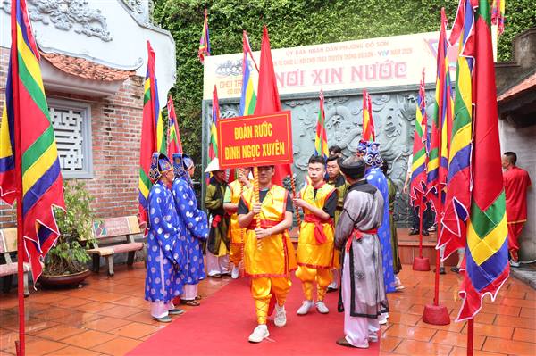 Trang trọng nghi thức rước nước Lễ hội Chọi trâu truyền thống Đồ Sơn - VTV năm 2026