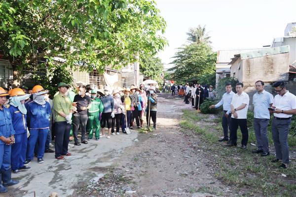 Phường Lê Chân triển khai thực hiện “Ngày thứ 7 cùng dân” tại khu Vườn Mái