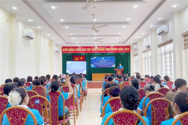 Phường Phù Liễn tập huấn kiến thức sản xuất, kinh doanh và ứng dụng công nghệ số cho phụ nữ khởi nghiệp