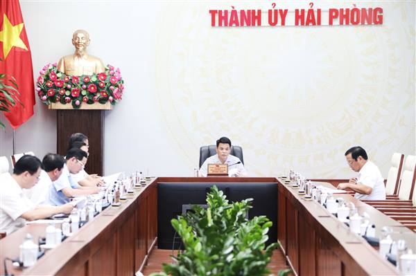 Thường trực Thành ủy nghe báo cáo, cho ý kiến về một số nội dung theo Quy chế làm việc của Ban Chấp hành Đảng bộ thành phố