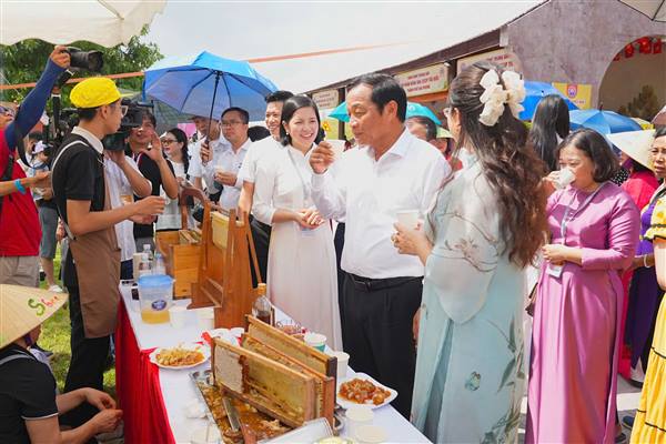 Khai mạc Tuần Văn hóa, Du lịch và Xúc tiến Thương mại Lễ hội Côn Sơn - Kiếp Bạc mùa Thu năm 2026