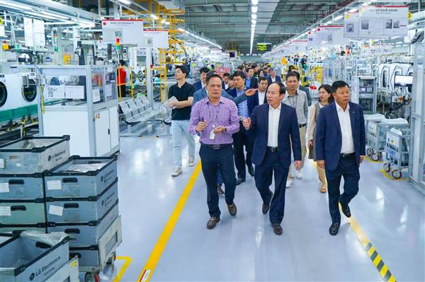 Chủ động hỗ trợ doanh nghiệp điện tử, bán dẫn thích ứng biến động thị trường 