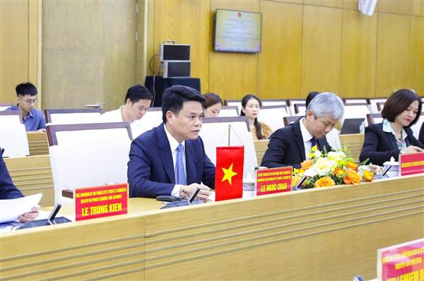 Hai Phong and the Kingdom of the Netherlands Strengthen Cooperation in Seaport and Logistics Development