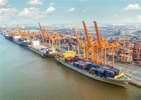 
Hai Phong port's cargo throughput in November reaches 9,7 million tons