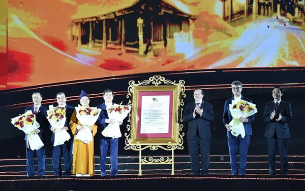 Hai Phong Cooperates in Organizing the UNESCO Certificate Reception Ceremony recognizing the Yen Tu – Vinh Nghiem – Con Son, Kiep Bac complex
as a world cultural heritage site