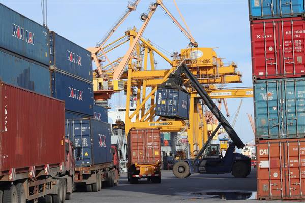 
Budget revenue increases by 30 % in first 6 months