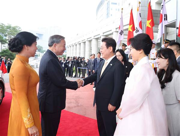  Enterprises have high expectations on general secretary To Lam's visit to Korea