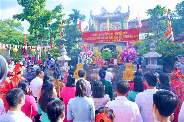 Solemn procession, commemorative ceremony and death anniversary ceremony for Saint Tran at Kiep Bac Temple