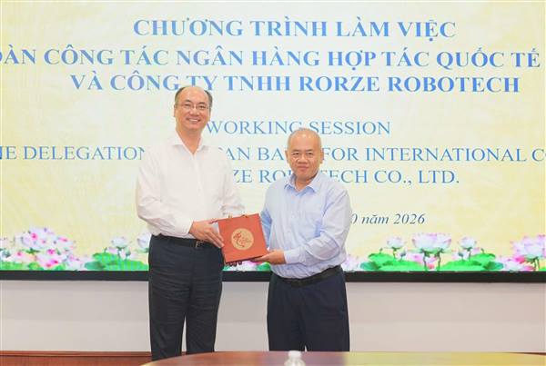 The Chairman of the City People's Committee received the delegation of the Japan Bank for International Cooperation (JBIC) and Rorze Robotech Co., Ltd.