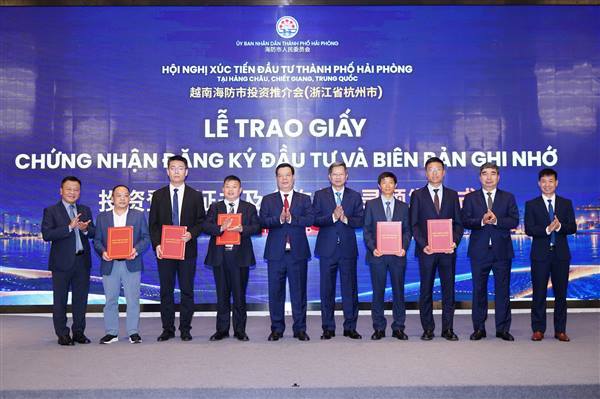Chairman of the City People's Committee working with LS-VINA: Removing production difficulties proposing the Group to expand investment in Hai Phong