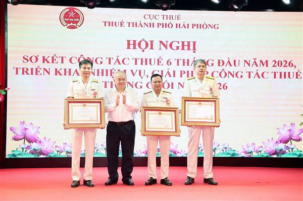 
Hai Phong tax authority refunds more than 5.5 trillion Dong