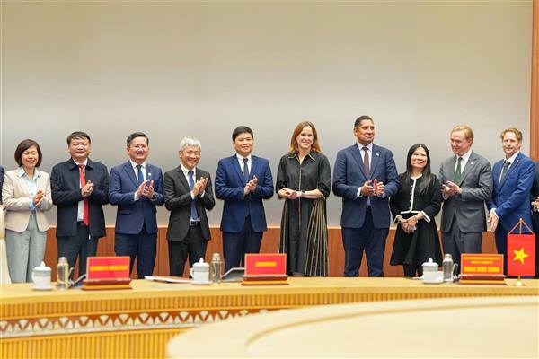 ハイフォン市とスウェーデン王国間の再生可能エネルギー、デジタルトランスフォーメーション、グリーンシーポートの開発における協力強化