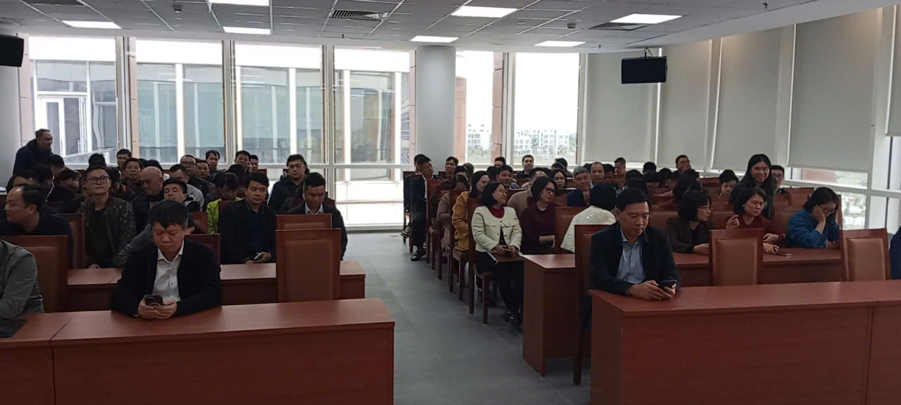 Quang cảnh hội nghị tuyên truyền, triển khai Nghị quyết số 99NQ-HĐND ngày 06122024 của Hội đồng nhân dân thành phố về việc quyết định các biện pháp bảo đảm thực hiện dân chủ cơ sở trên địa bàn thành phố Hải Phòng