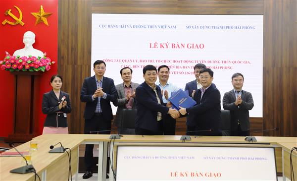 Bàn giao hơn 480km luồng đường thủy nội địa cho Hải Phòng quản lý