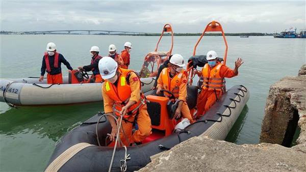 Thông báo hạn chế giao thông đường thủy trên sông Thái Bình phục vụ trục vớt phương tiện bị chìm - Thông báo số 532/TB-SXD ngày 26/7/2026