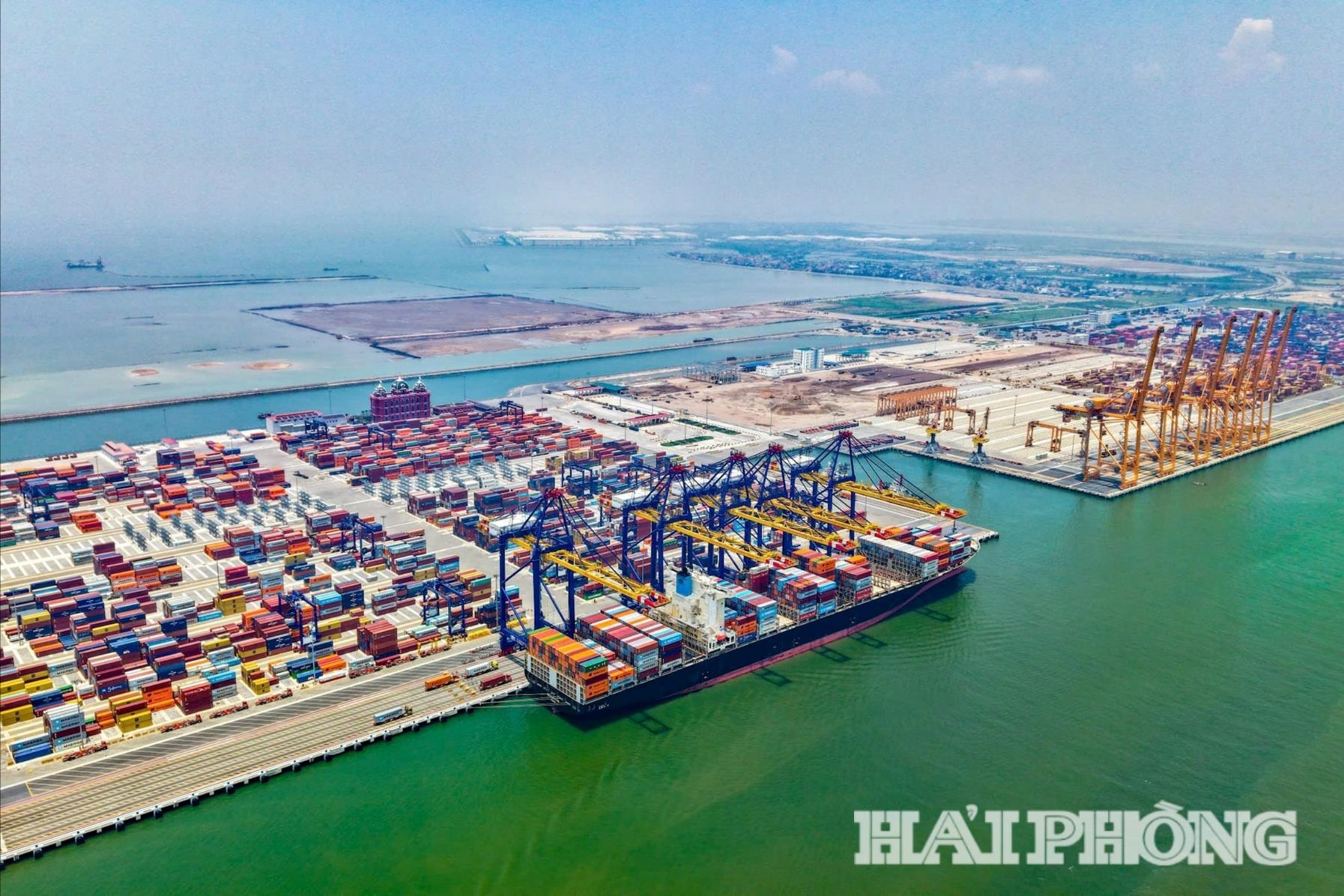 Cảng biển, logistics Hải Phòng vươn tầm khu vực
