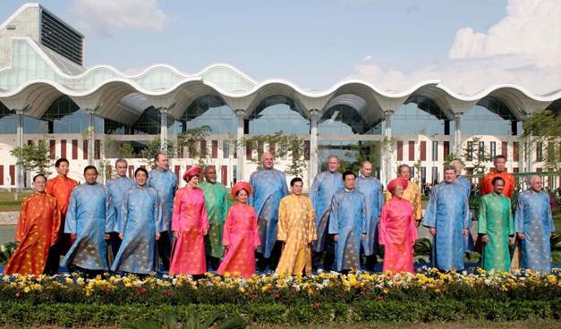 Chọn trang phục APEC 2017