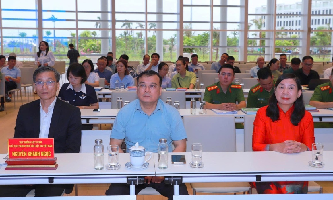 https://pbgdpl.haiphong.gov.vn/upload/phobienphapluat/product/2025/8/a-8799243335244dae865efcb88de9593f.jpg?maxwidth=2048