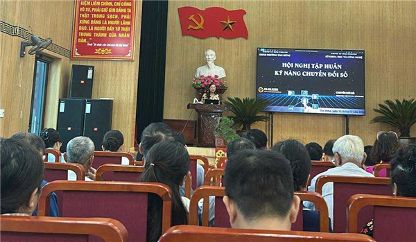 Sở Khoa học và Công nghệ Hải Phòng tập huấn, bồi dưỡng kỹ năng chuyển đổi số cho cán bộ, công chức, viên chức phường Tân Hưng