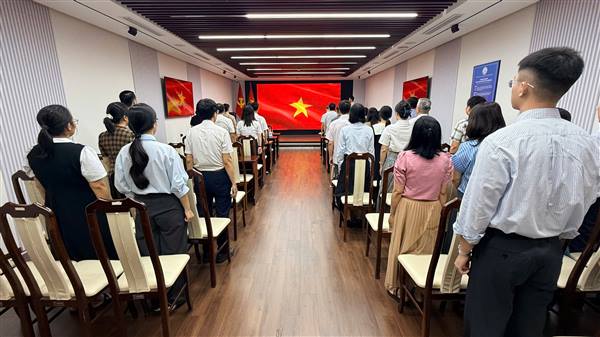 Sở Khoa học và Công nghệ tổ chức Lễ chào cờ, sinh hoạt chính trị dưới cờ tháng 6/2026