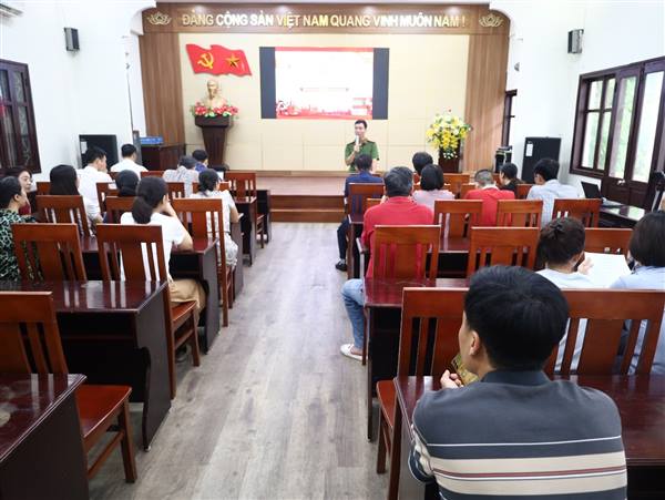 Trung tâm Công nghệ thông tin và Truyền thông Hải Phòng:

Tập huấn và diễn tập phòng cháy, chữa cháy và cứu nạn, cứu hộ 