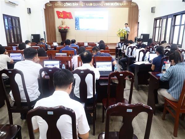 Tập huấn quản trị, vận hành ứng dụng AI nâng cao hiệu quả công tác giải quyết phản ánh, kiến nghị của người dân, doanh nghiệp