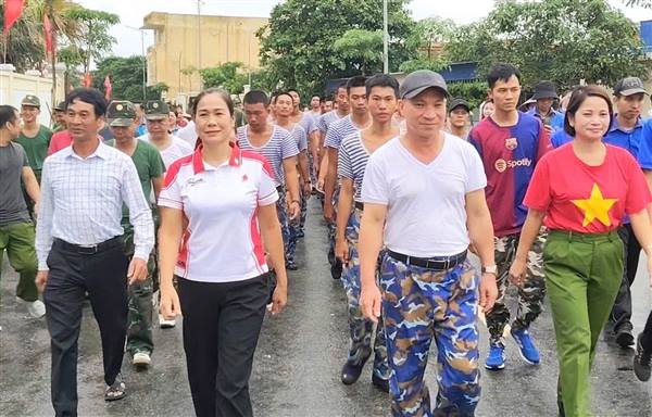 Bạch Long Vĩ hưởng ứng chương trình đi bộ “Cùng Việt Nam tiến bước” năm 2026