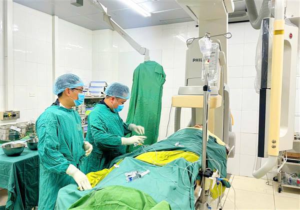 Cấp cứu thành công ca nhồi máu cơ tim cấp từ việc phối hợp với phòng khám đa khoa tuyến cơ sở.