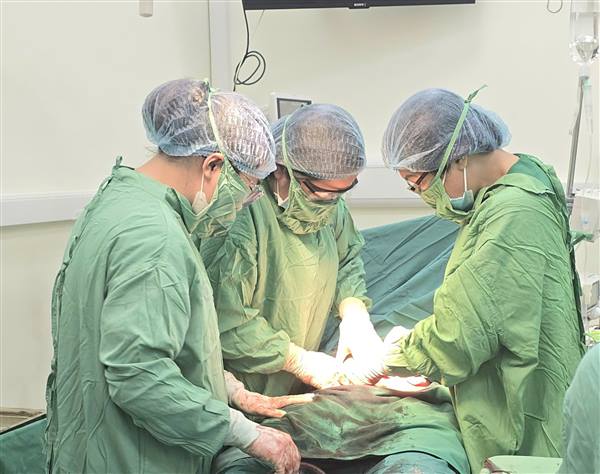 Cứu sống sản phụ bị vỡ tử cung do tai nạn giao thông