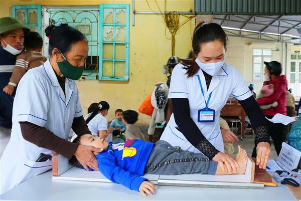 Dinh dưỡng những ngày đầu đời nền tảng phát triển cho trẻ